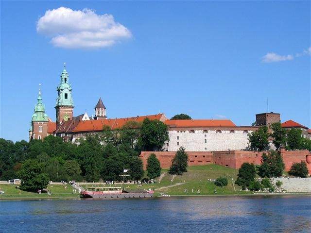 Travel-destination-in-Czech-Republic-Krakow-Wawel-Hill