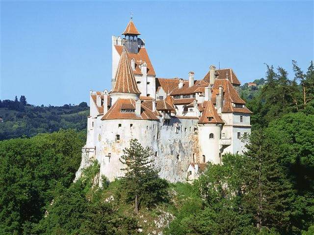 Travel-destination-in-Romania-Bran-Castle
