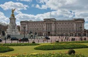 Buckinghamska palaca u Londonu