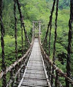 Mostovi od vinove loze u dolini Iya, Japan