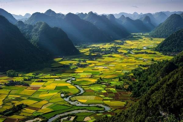 17.Bac Son Valley, Vietnam