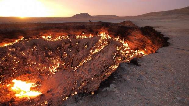 Darvaza-Gas-Crater-Turkmenistan-1024x576
